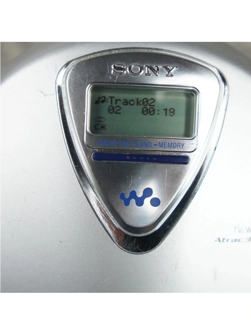 Sony Walkman D-NF400 CD Atrac3 Plus MP3 TV Weather FM/AM CD Player TESTED